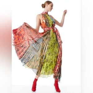 NWT! Alice + Olivia Mertie Mock Neck Pleated Maxi Dress